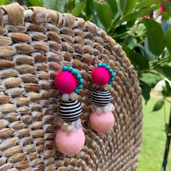 Handmade bright and summery statement earrings - Picture 4 of 6